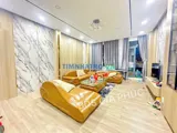 Nhà Đẹp Làm Vp 3 Lầu 6 Pn Mặt Tiền Đường Đôi Quận 7 Giá 35Tr (Tl) - Ảnh 4