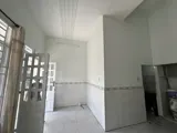 Cho thuê nhà nguyên căn hẻm 102 Đường Số 9,P.Linh Tây,TP Thủ Đức,nhà có gác,2PN 2WC,giá 7tr/tháng - Ảnh 1