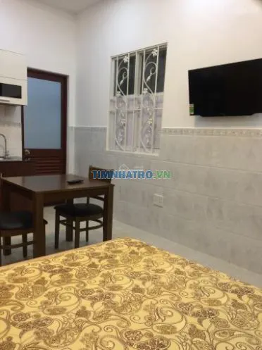 Phòng đủ nội thất giờ giấc tự do, giặt sấy miễn phí, có thang máy gần quận 1 giá chỉ từ 4tr/tháng