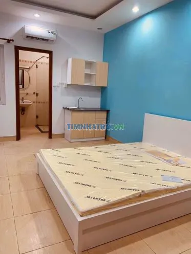 Phòng cao cấp 30m2 đủ tiện nghi– cách mạng tháng 8