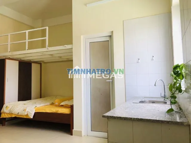 Đầy đủ nội thất - cửa sổ lớn - ở nguyễn văn quá - trường chinh