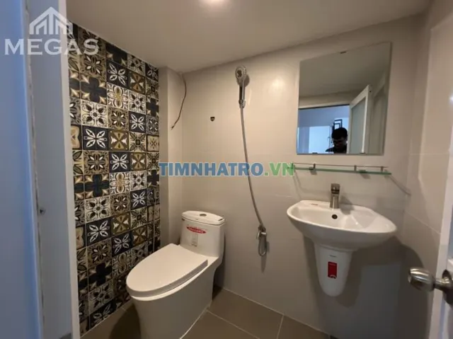 Cho thuê phòng có gác full nội thất gần đh văn lang, quận 1