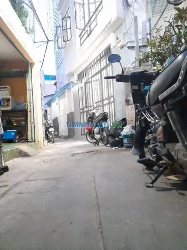 Chính chủ cho thuê nhà nguyên căn còn mới( 1 trệt- 1 lầu). dtsd khoảng 65 m2