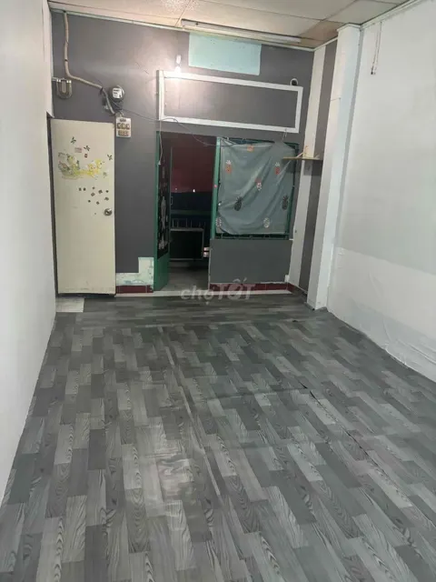 Cho Thuê Phòng Nữ Phú Nhuận - Ban Công Rộng, Giá Chỉ 3.5tr/Tháng