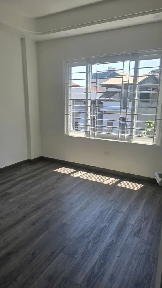 Chính chủ Cho thuê nhà nguyên căn có 5 Tầng *40m2, 2 mặt thoáng, nhà mới tinh, nội thất cơ bản, ưu t