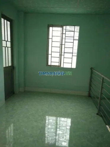 Phòng mới xây.có hành lang ban công.thoáng mát