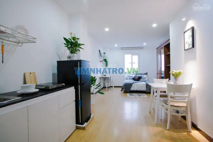 Cho thuê căn hộ mặt tiền phú nhuận - ngã 3 lê văn sỹ & huỳnh văn bánh - giá 6 triệu/tháng