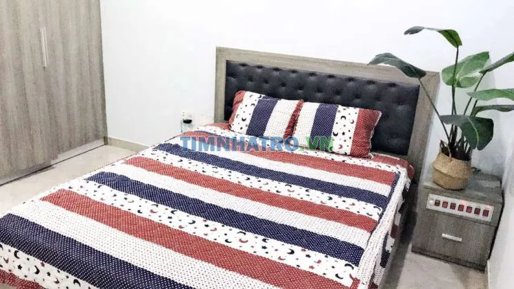 Phòng 50 m2 đủ nội thất ngay etown tân bình