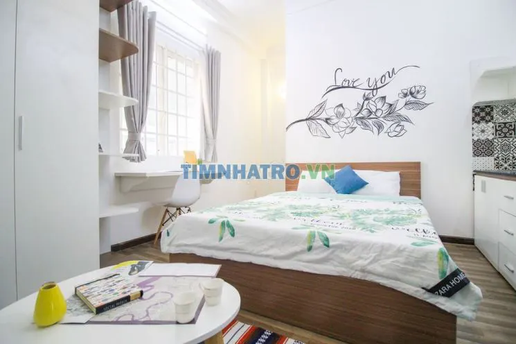 Phòng đầy đủ tiện nghi ngay trung tâm thảo điền