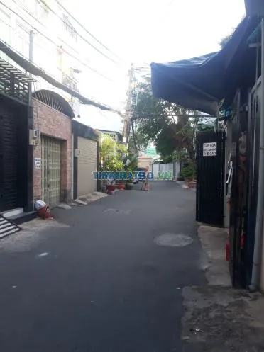 Cho thuê nhà 1 trệt có 2 phòng ngủ,dt 80m2 đường 6m trước nhà - hẻm đường số 9 p. linh chiểu