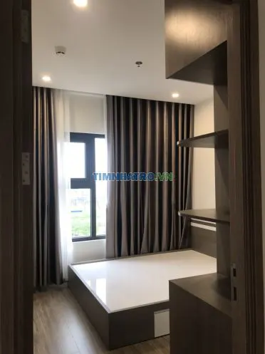 Căn hộ 3 phòng ngủ full gỗ giá 10 triệu tại vinhomes quận 9