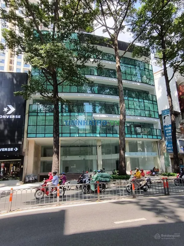 Cho Thuê Tòa Nhà 1 000 M2 Mặt Tiền 3 2 Q10 Ngang 11M Giá 300Tr Th