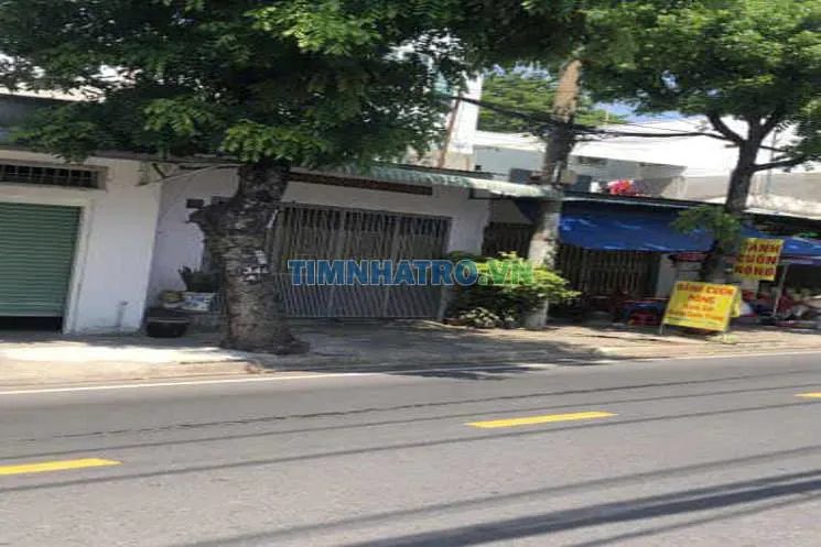 Nhà cho thuê mặt tiền đường Linh Trung, p. linh trung. DT 100m2, trệt + lầu, sd 130m2 có 3pn2wc 15tr