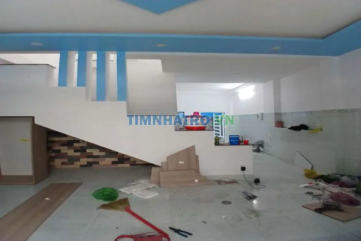 Nhà cho thuê dường cây keo, P. Tam phú. SD 100m2, 2 tầng có 2pn 2wc giá 9tr