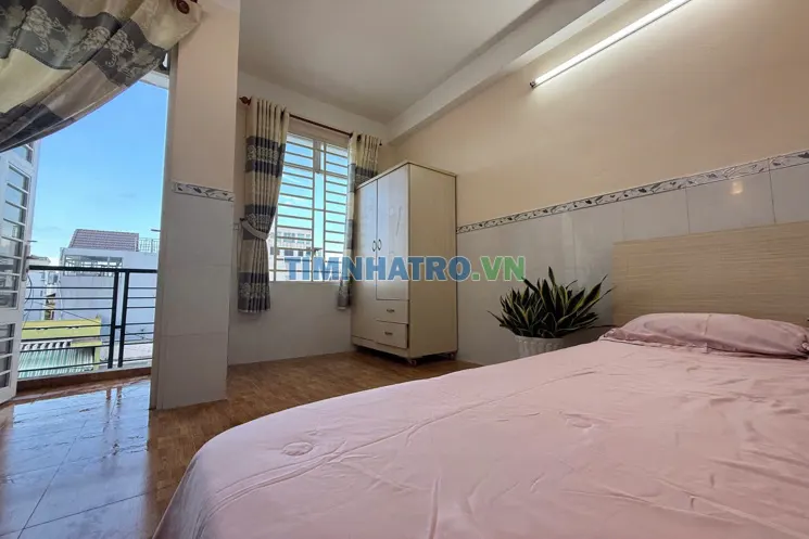 Phòng Ngủ Bancon Siêu Rộng - Full Nội Thất Cao Cấp
