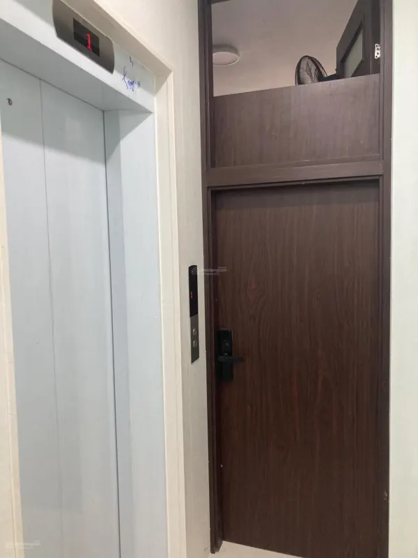 Cho Thuê Phòng Studio Ngã Tư Sở - 40m2, 2PN, Full Nội Thất, Giá Tốt