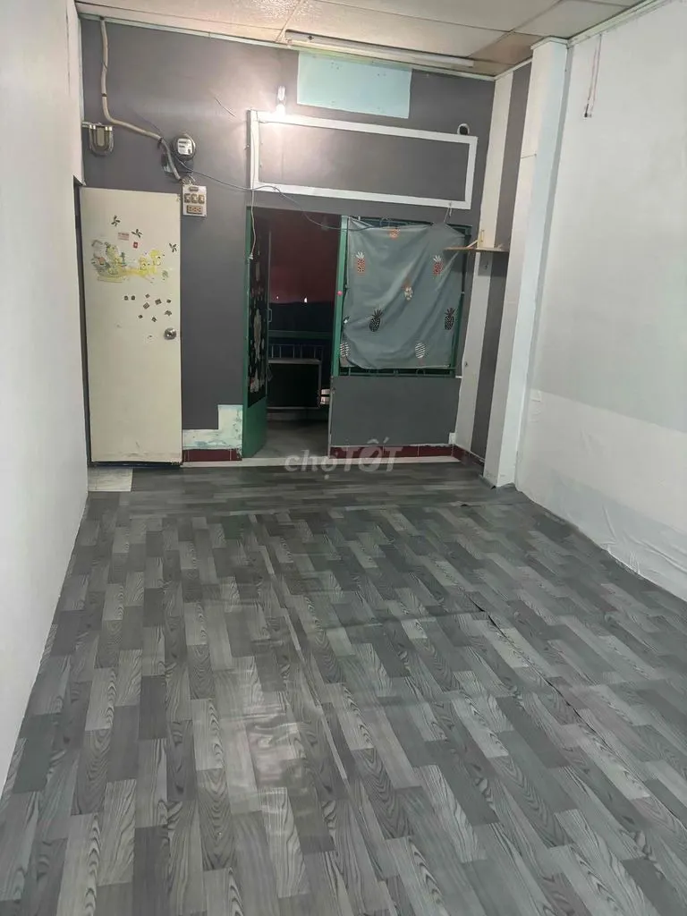 Cho Thuê Phòng Nữ Phú Nhuận - Ban Công Rộng, Giá Chỉ 3.5tr/Tháng