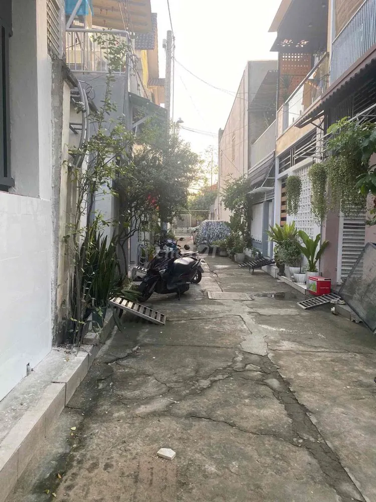 Cho thuê nhà nguyên căn 1PN + PK + bếp, có nội thất cơ bản – Đường 12, P. Trường Thọ, Thủ Đức