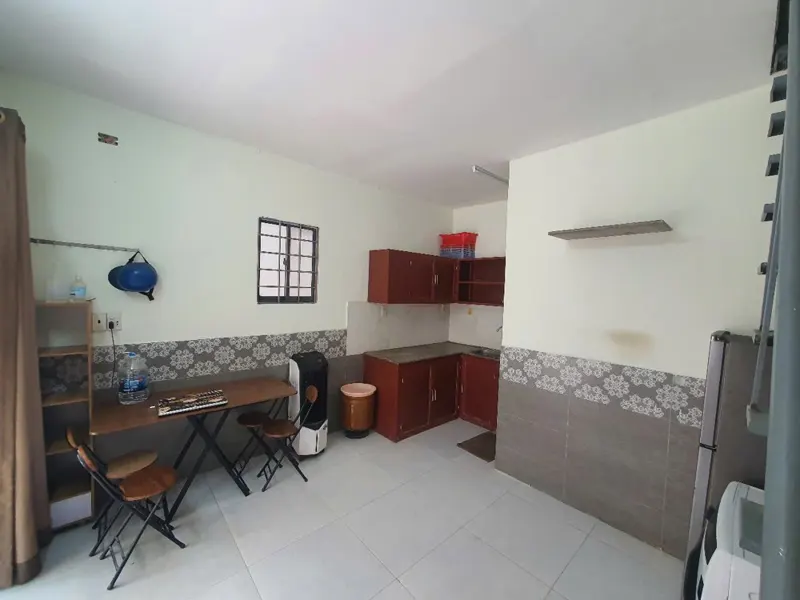 Cho thuê nhà nguyên căn Đường 40, P.Linh Đông –  trệt + lầu,full nội thất, 6tr/t