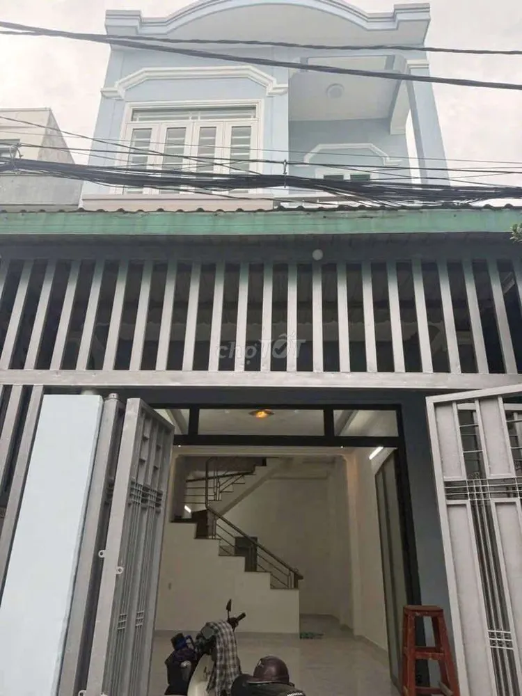 Cho thuê nhà Đường số 7, P.Linh Tây, Thủ Đức – 2PN + phòng thờ – 2WC – 9tr/tháng
