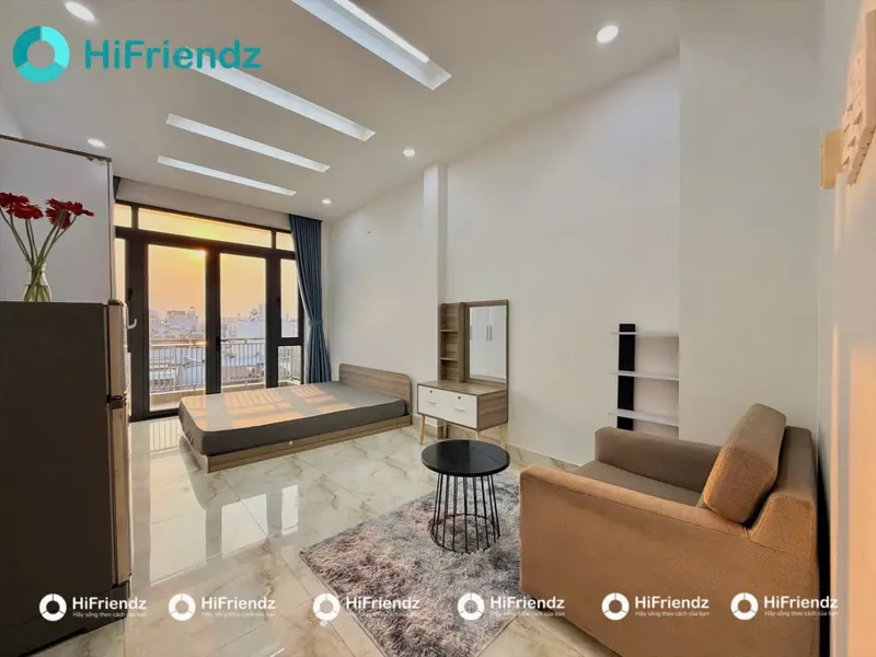 Cho thuê phòng siêu rộng có bancol full nội thất ngay ngã tư Bảy Hiền, Quận Tân Bình