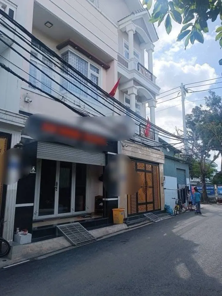 Cho thuê nhà Nguyên Căn 4pn4wc Đường linh đông, Hẻm Xe Tải. 1 trệt 2 lầu Giá 14tr/tháng