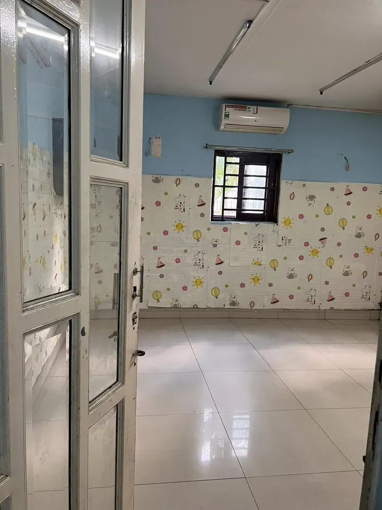 Cho thuê nhà Nguyên căn, mặt tiền đường 37, Phường Hiệp Bình Chánh, 2pn1wc giá 9tr