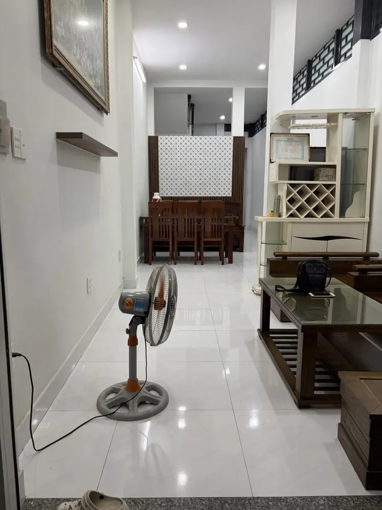 Cho thuê nhà nguyên căn gần chợ Thủ Đức – 2PN 2WC, full nội thất, 7.5tr/tháng