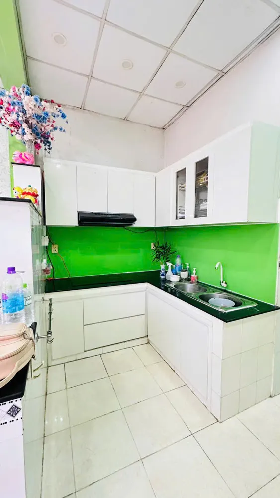 Cho Thuê Nhà mái thái mát mẻ,P. Linh Tây, gần Phạm Văn Đồng. 100m2 gồm 2PN1WC Giá thuê 8.5tr/tháng