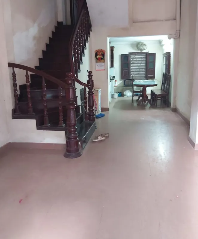 Cho nữ thuê phòng trong nhà riêng 4 tầng, ngõ 254D Minh Khai, giá 2,4 tr