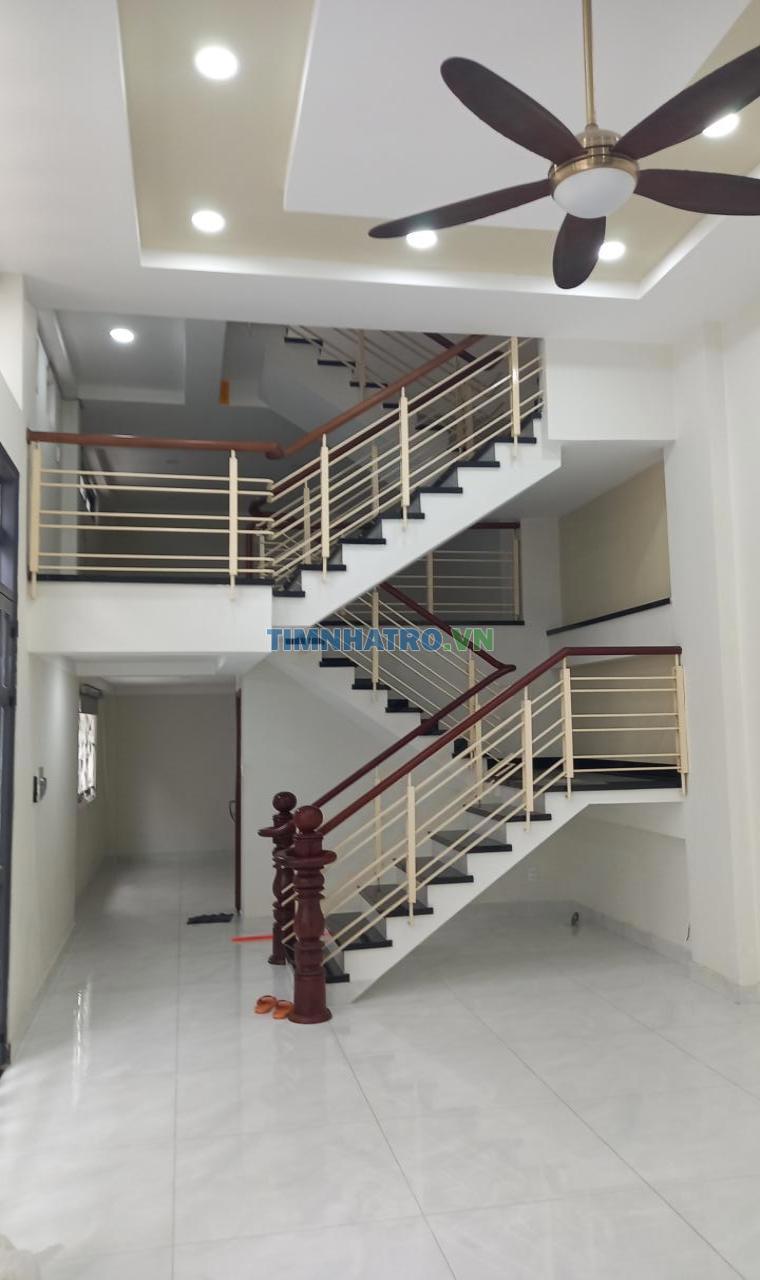 Cho Thuê Nhà Mới Mt Chợ Thạnh Xuân 21 Q12, 83M2, 4