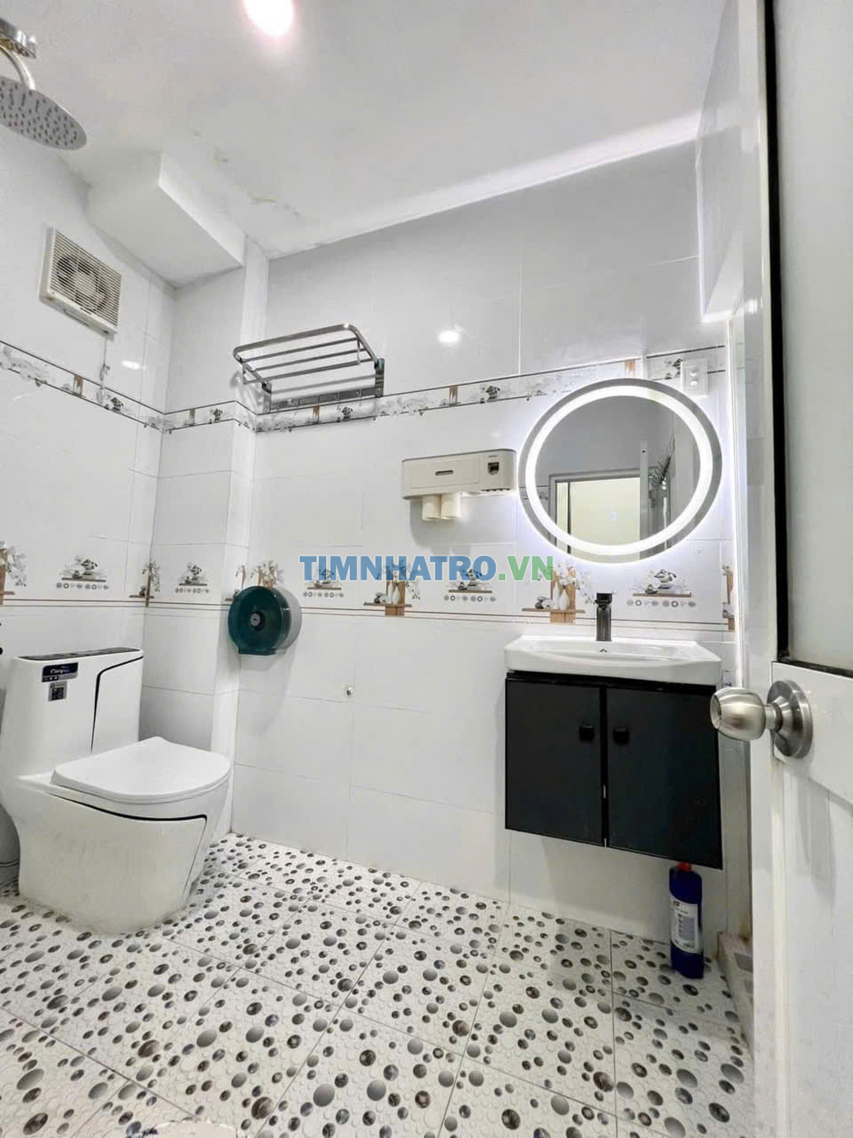 Cho Thuê Nhà Full Nội Thất Mới 100%: 21M2, 3Tầng, 2Pn, Mặt Tiền 731 Hoàng Sa, P