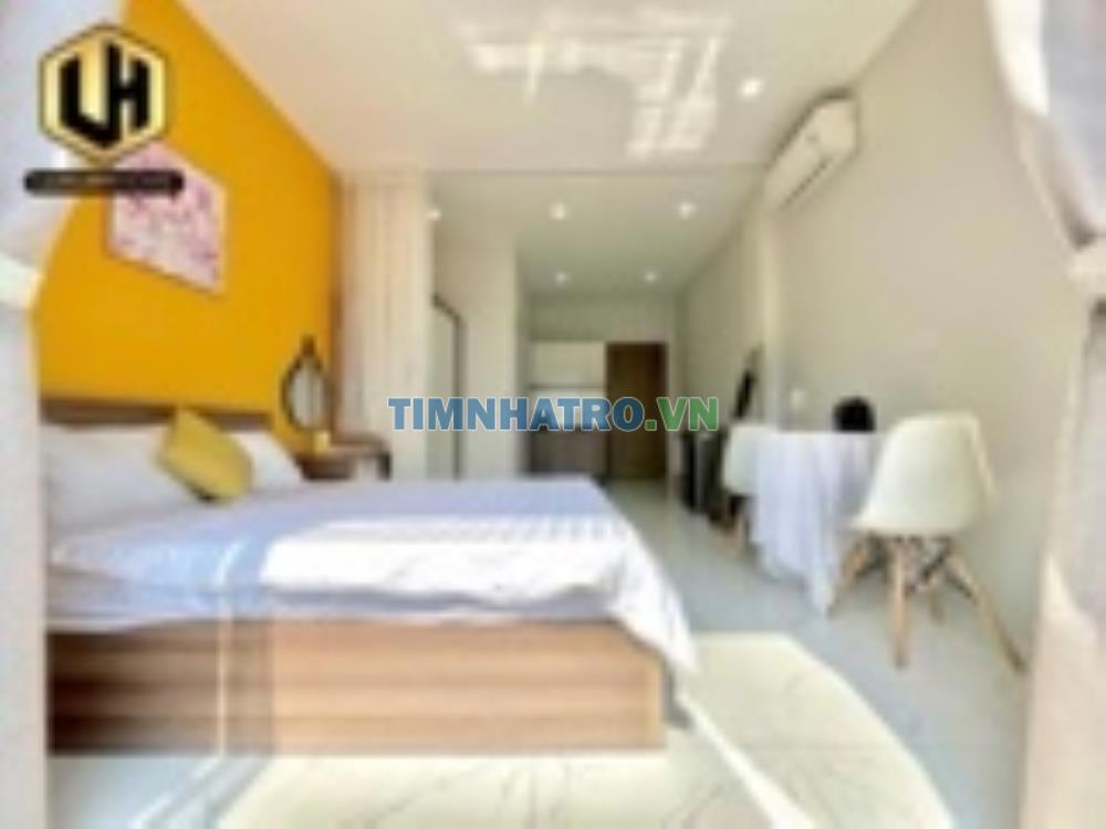 Studio Ban Công Mới Trống Lại Siêu Đẹp Full Nội Thất