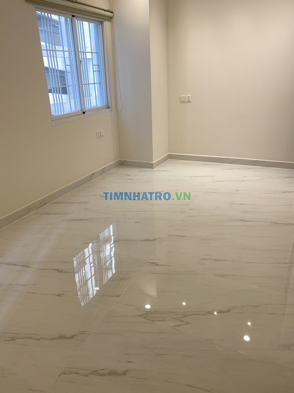 Cho Thuê Căn Hộ 82M2, Chung Cư Vạn Đô, Quận 4, Tp Hcm