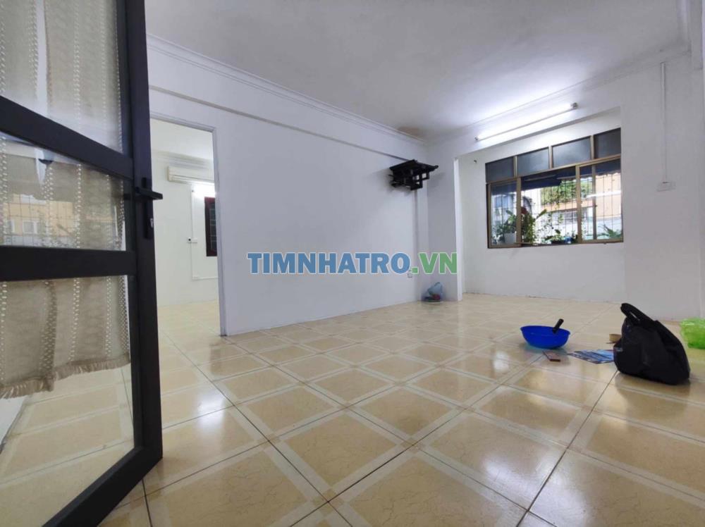 Cho Thuê Căn Hộ Tập Thể Ngọc Khánh, Ba Đình, 62M2, Nhà Đẹp 3 Mặt Thoáng, Ô Tô Đỗ