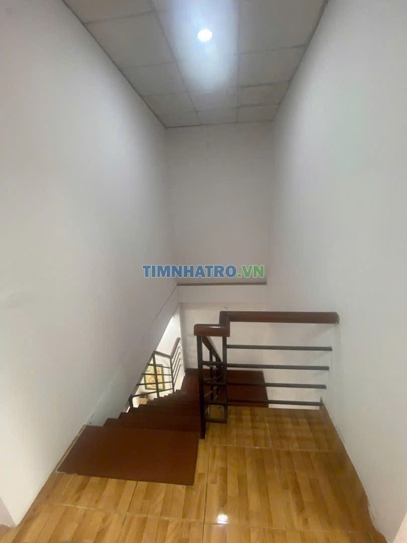 Cho Thuê Nhà Dt 5*18M,Trệt Lầu, 3Pn Hxh Tại P12,Tân Bình