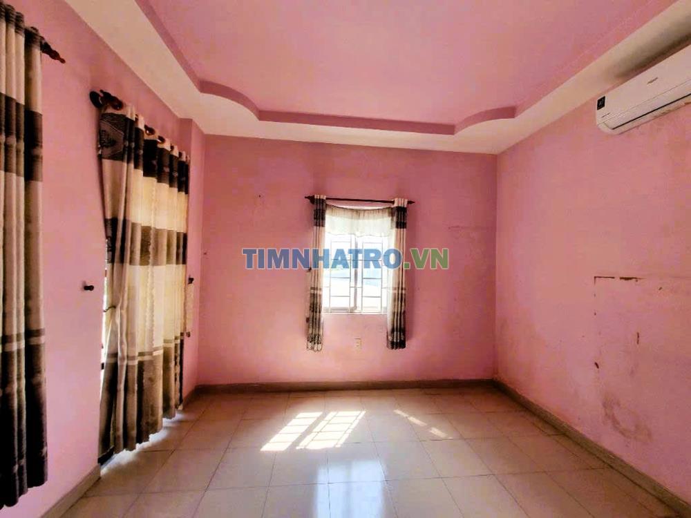 Cho Thuê Nhà Nguyên Căn Mặt Tiền Đường 3, Trường Thọ, 7Pn, 250M²