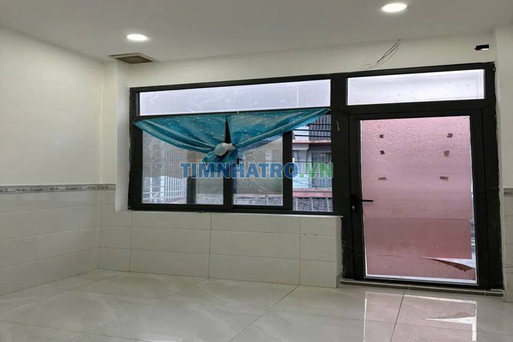 Nhà cho thuê mặt tiền đường số 7 P. Linh Trung. 2 tầng có 2pn2wc giá 8tr. LH 0964762748