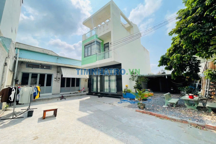 Nhà cho thuê hẻm 58 đường số 9 p. Linh Tây. DT 40m2 trệt + gác, giá 5tr, hẻm xe hơi