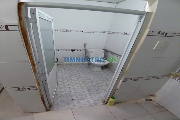 Nhà cho thuê 80m2 trệt + lầu, 1pn1wc giá 5.5tr hẻm 803 Kha Vạn Cân, P. Linh Tây