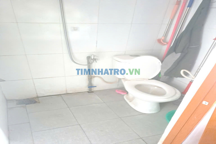 Nhà cho thuê đường số 37 p. Linh Đông, Hẻm xe hơi, dt 40m2 có 1pn1wc giá 5tr/tháng