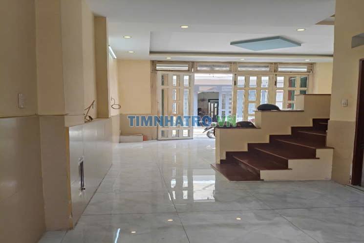 Nhà cho thuê dường cây keo, P. Tam phú. SD 100m2, 2 tầng có 2pn 2wc giá 9tr