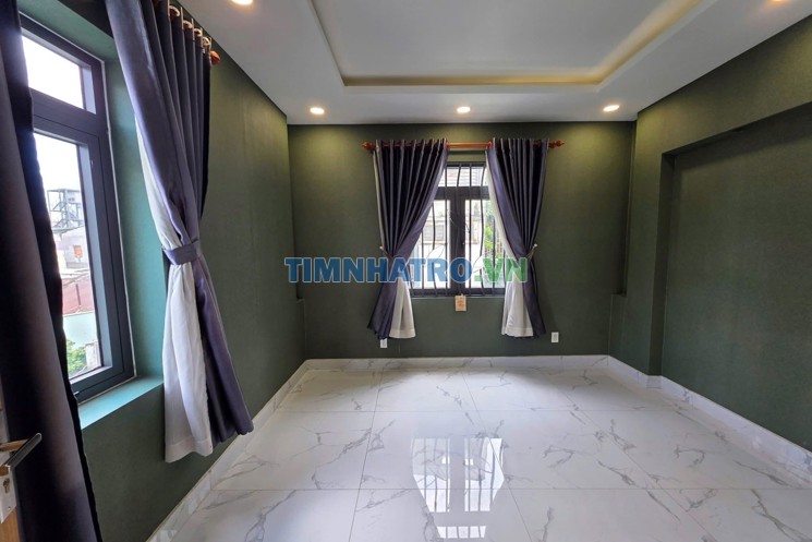 Nhà cho thuê đường Võ Văn Ngân, P. Linh Chiểu. SD 180m2 có 3 tầng, 3pn3wc giá 16tr/tháng