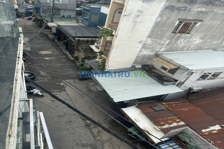 PHÒNG BAN CÔNG NGAY NGÃ 4 PHÚ NHUẬN – 5 triệu x/tháng