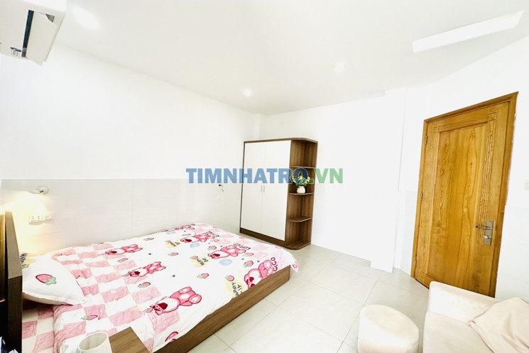PHÒNG BAN CÔNG NGAY NGÃ 4 PHÚ NHUẬN – 5 triệu x/tháng
