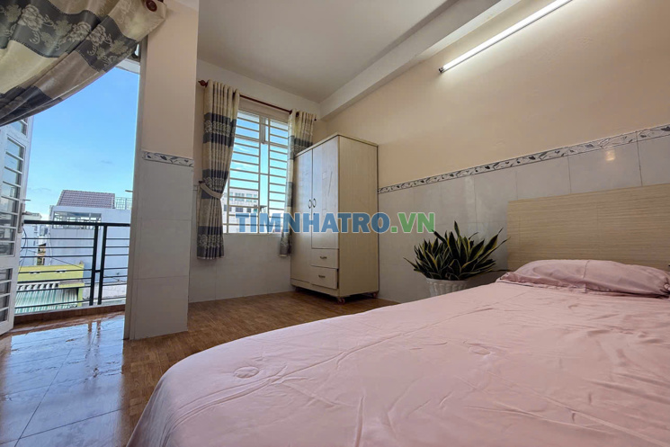 Phòng Ngủ Bancon Siêu Rộng - Full Nội Thất Cao Cấp