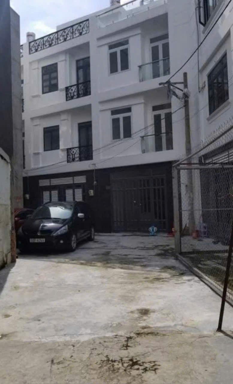 Phòng Trọ Ngay Chợ Phạm Văn Hai - Giá Từ 3.8 Triệu/Tháng - Có Ban Công, Sân Thượng