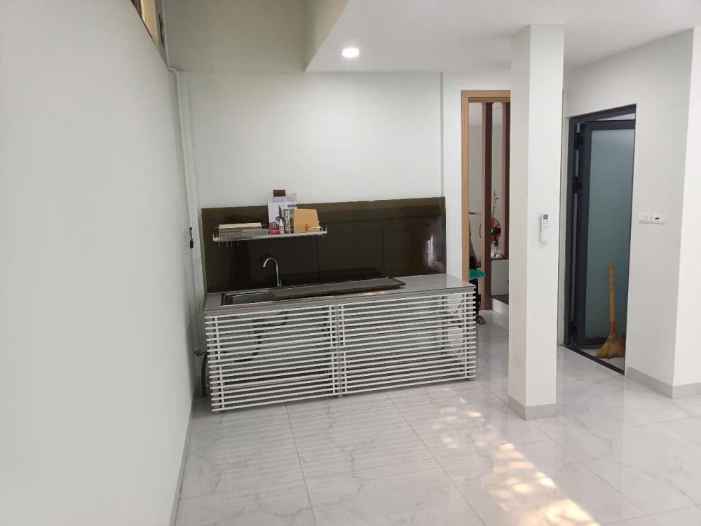 Cho Thuê Phòng Khép Kín, Cổng Riêng Tại Lò Lu, Thủ Đức - Giá 6 Triệu