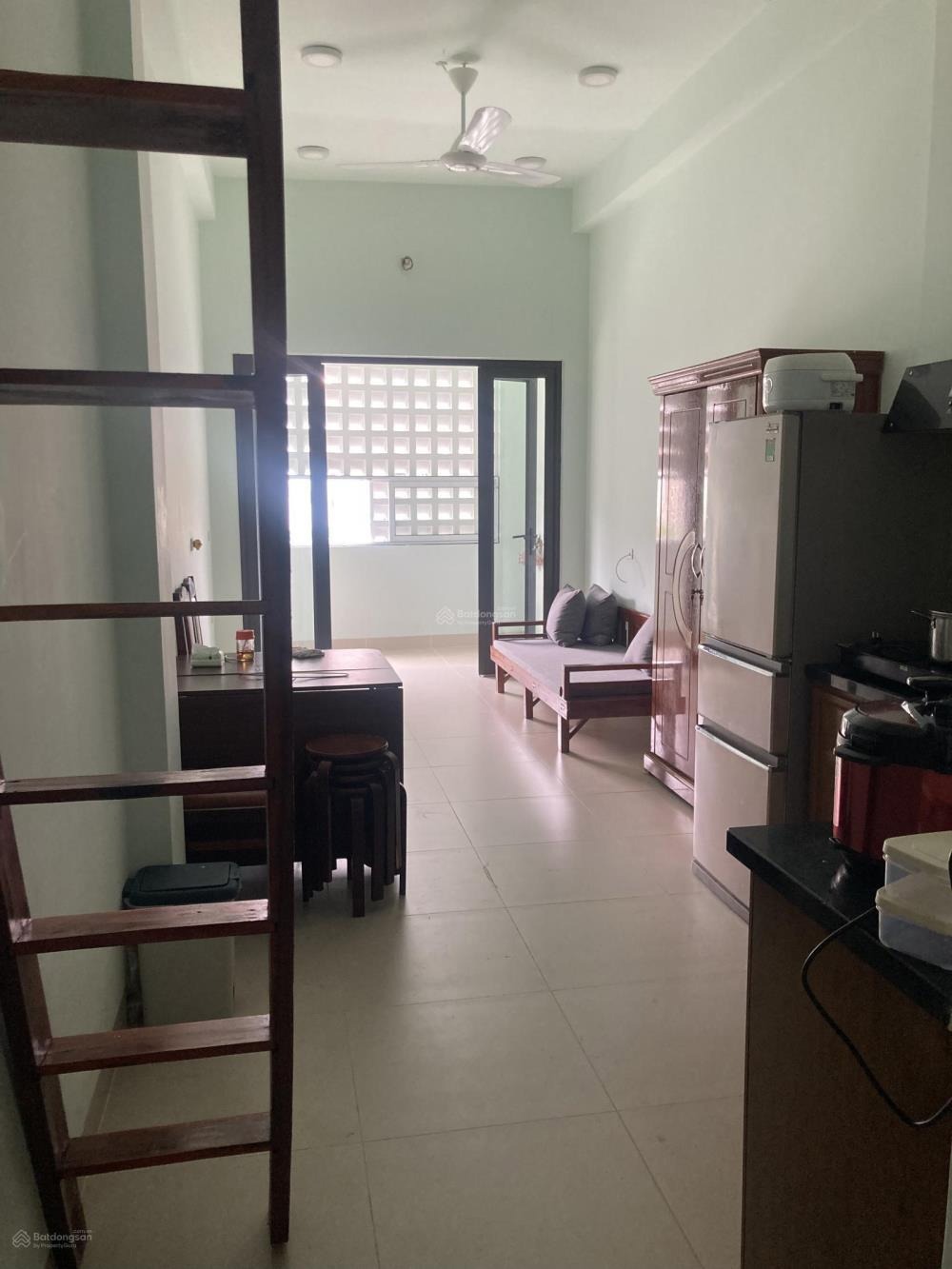 Cho Thuê Phòng Studio Ngã Tư Sở - 40m2, 2PN, Full Nội Thất, Giá Tốt