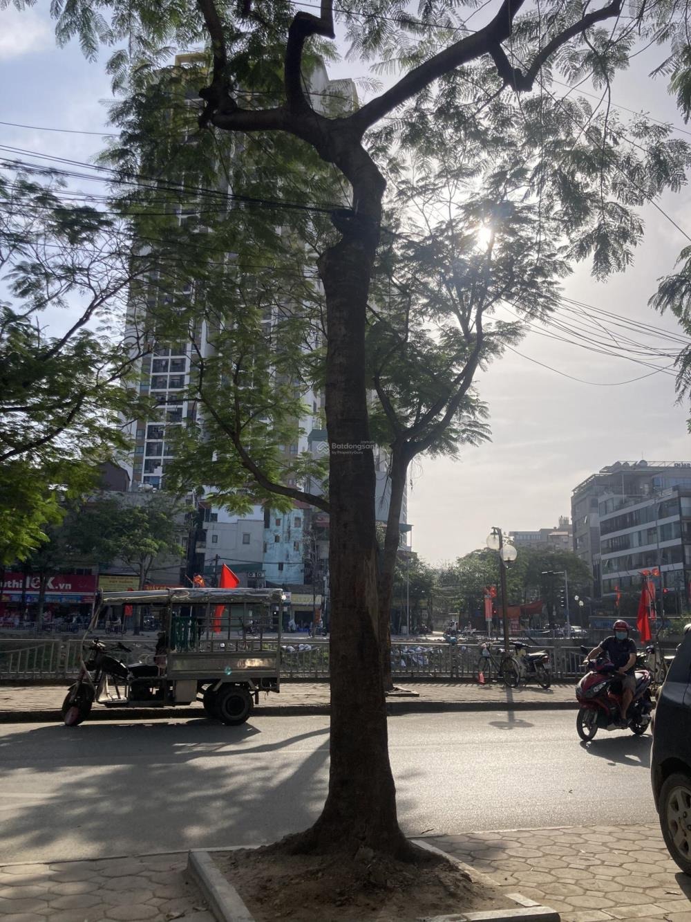 Cho Thuê Phòng Studio Ngã Tư Sở - 40m2, 2PN, Full Nội Thất, Giá Tốt